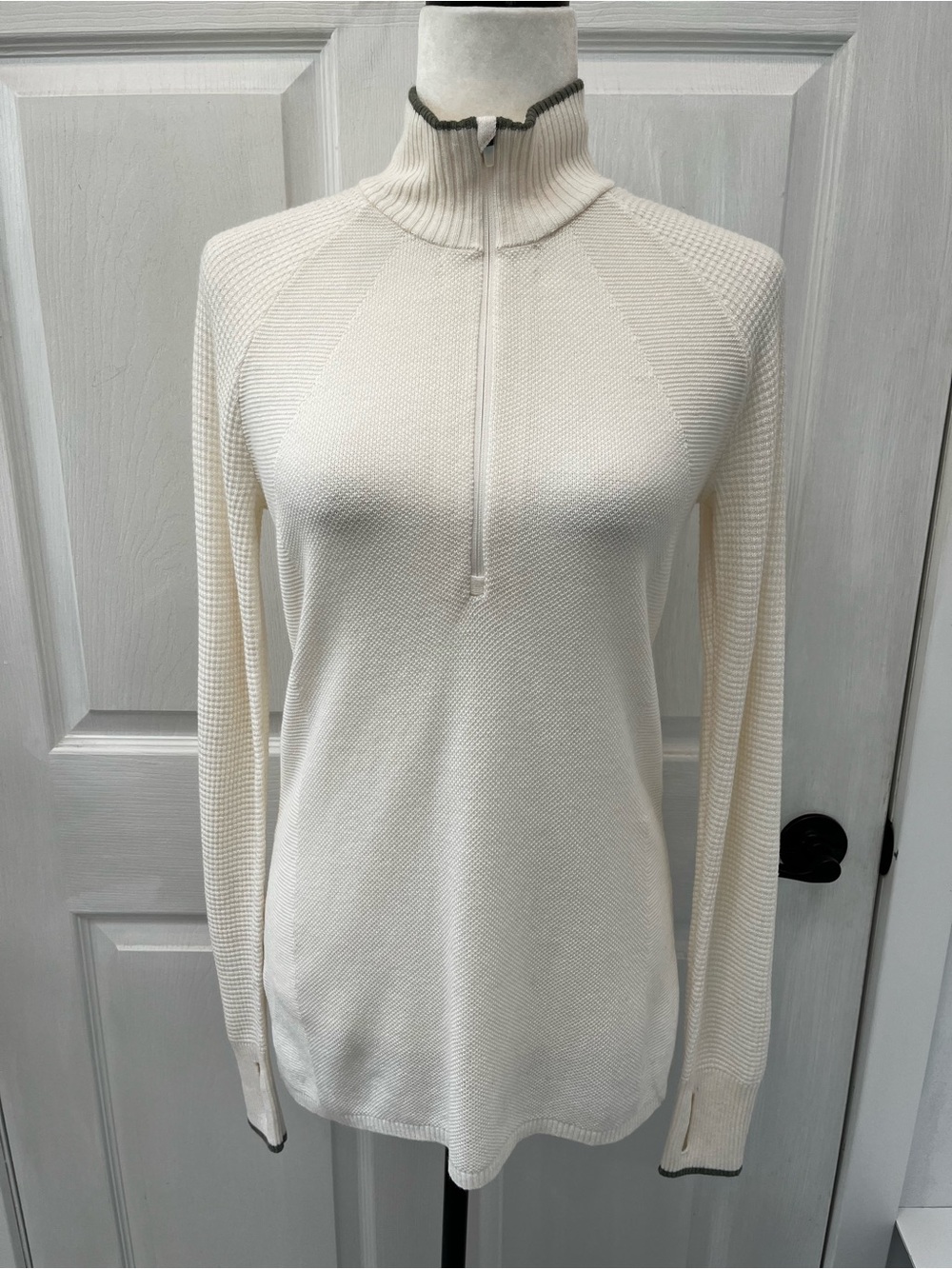 Eddie Bauer Cream Merino Blend Half Zip Thermal Mock Neck Sweater Womens Medium